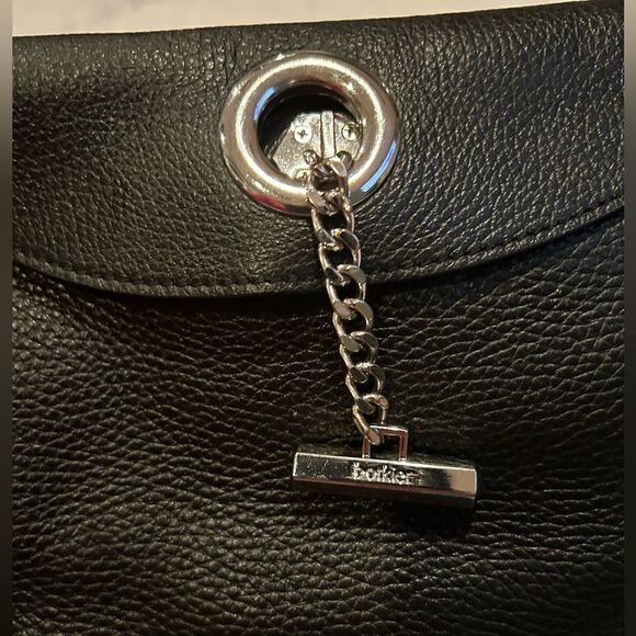 Botkier Waverly Black leather shoulder bag EUC shimmery inside silver toggle - Picture 8 of 15